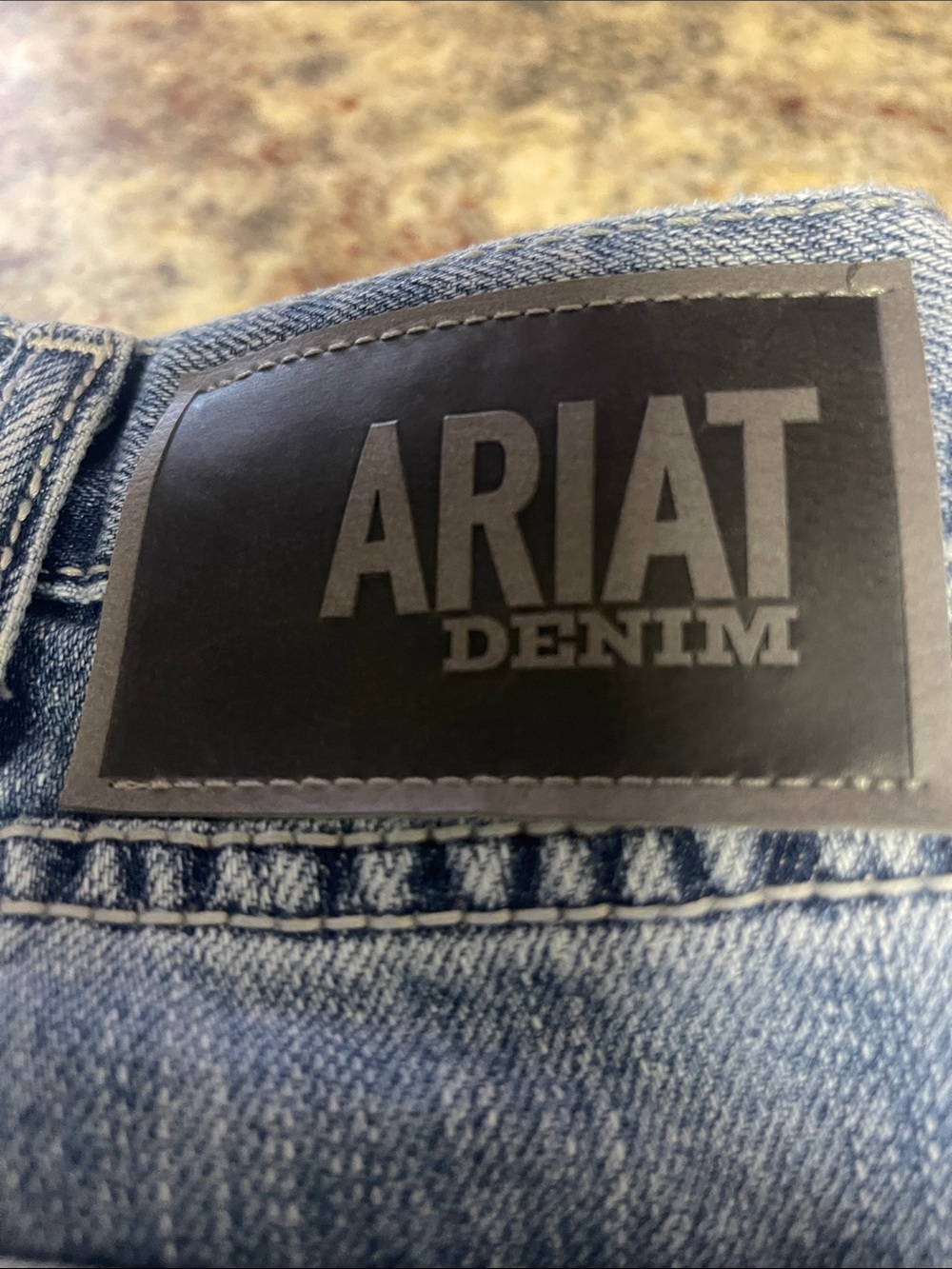 Ariat Men’s Medium Blue Relaxed Jeans size 38 / 36 - Picture 2 of 10